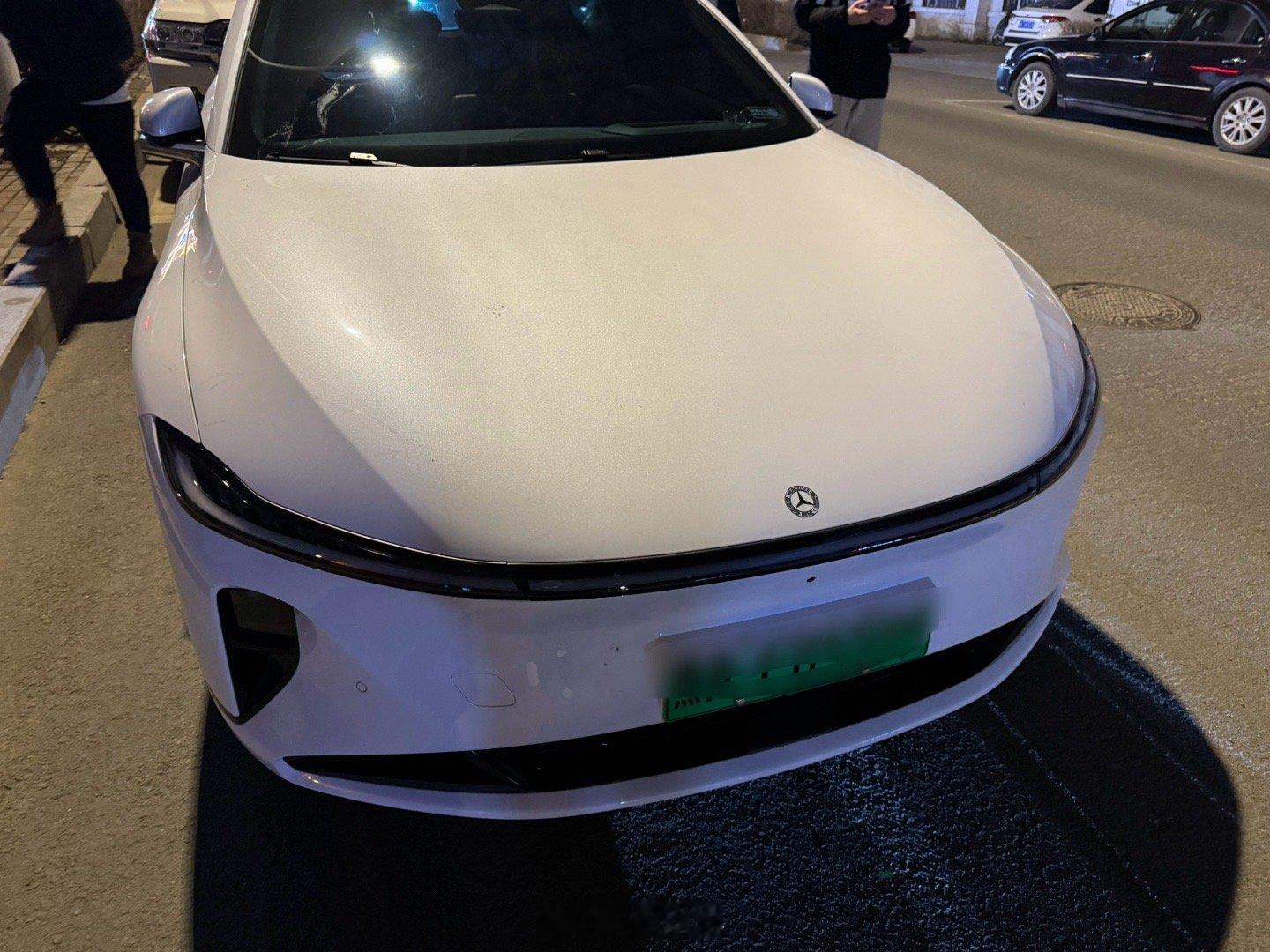 奔驰自己都不知道什么时候出的新款 ​​​