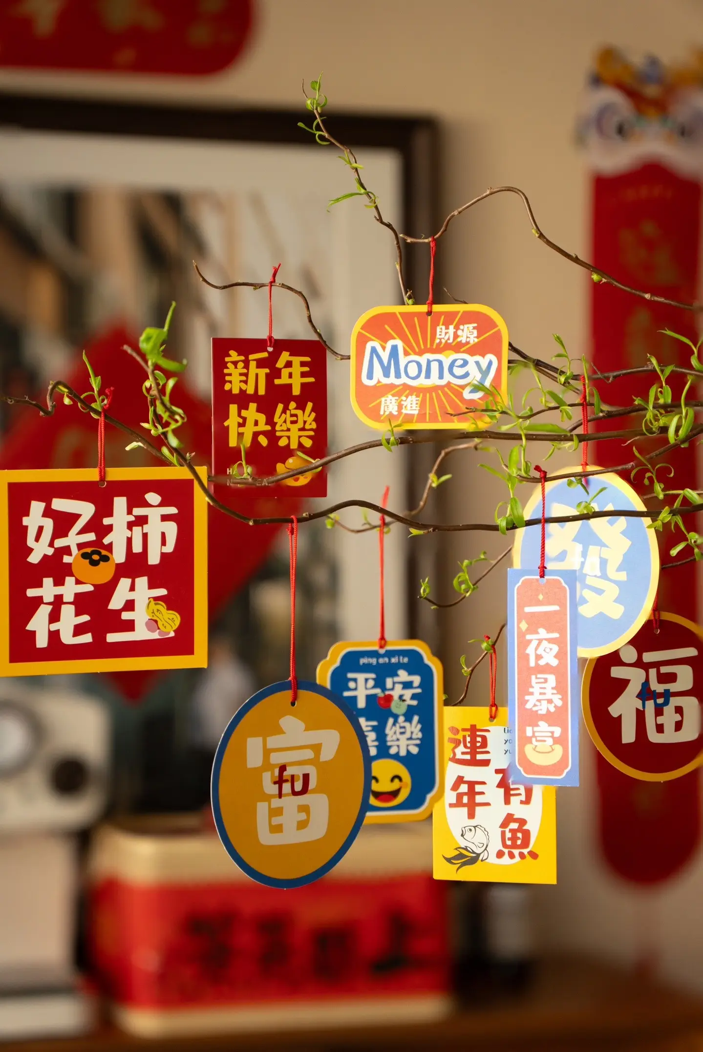 我用堆栈拍了张照片送给大家做屏保~快来下。用八张合成一张，才能做到，每一个牌牌都清晰（图一图二）第三张就没有前后虚化，氛围感没有第一张好  