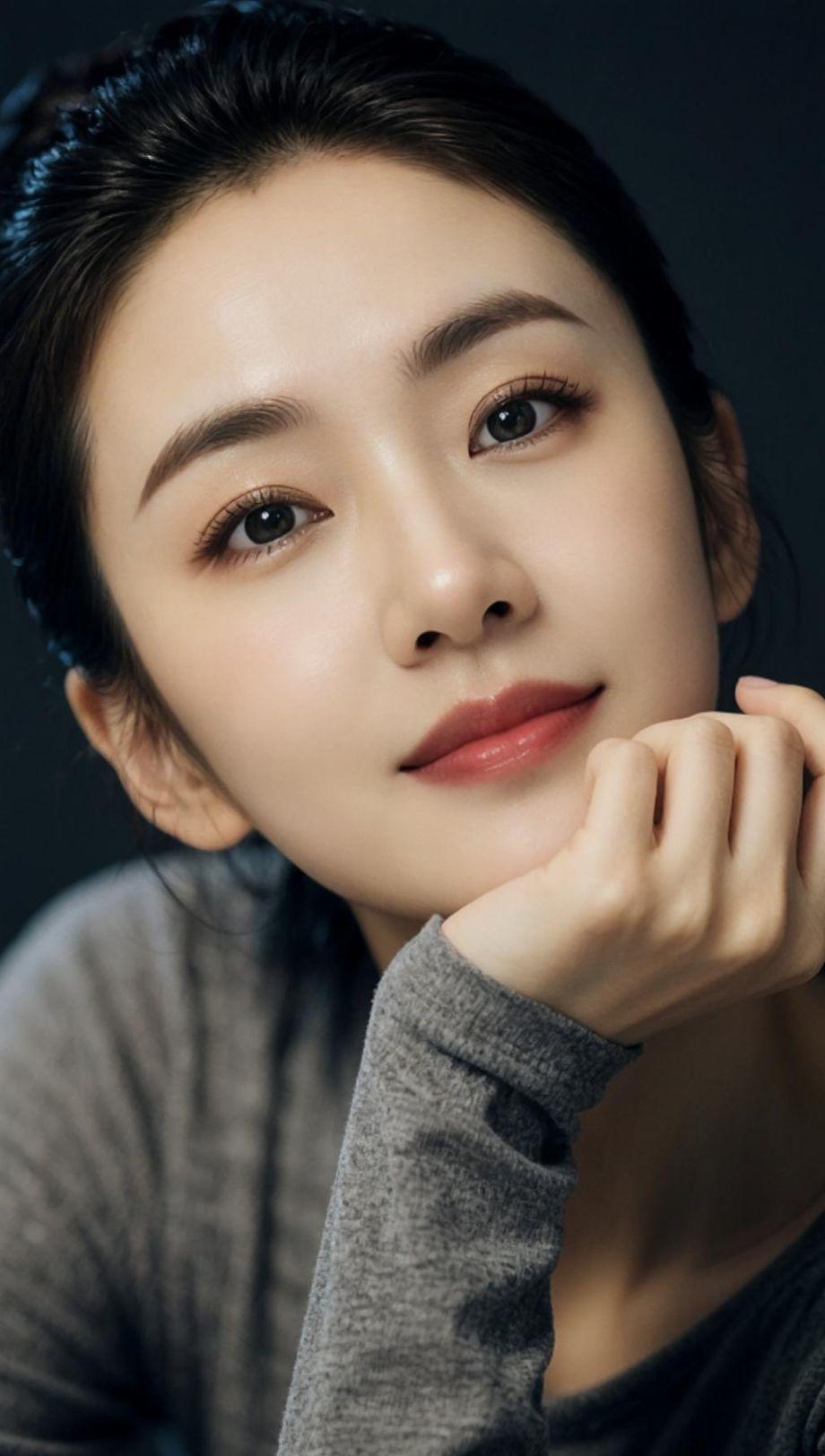 生活渐渐磨平了年少轻狂，也沉淀了冷暖自知，岁
月静好，我心依然，笑容依旧…梦驼铃