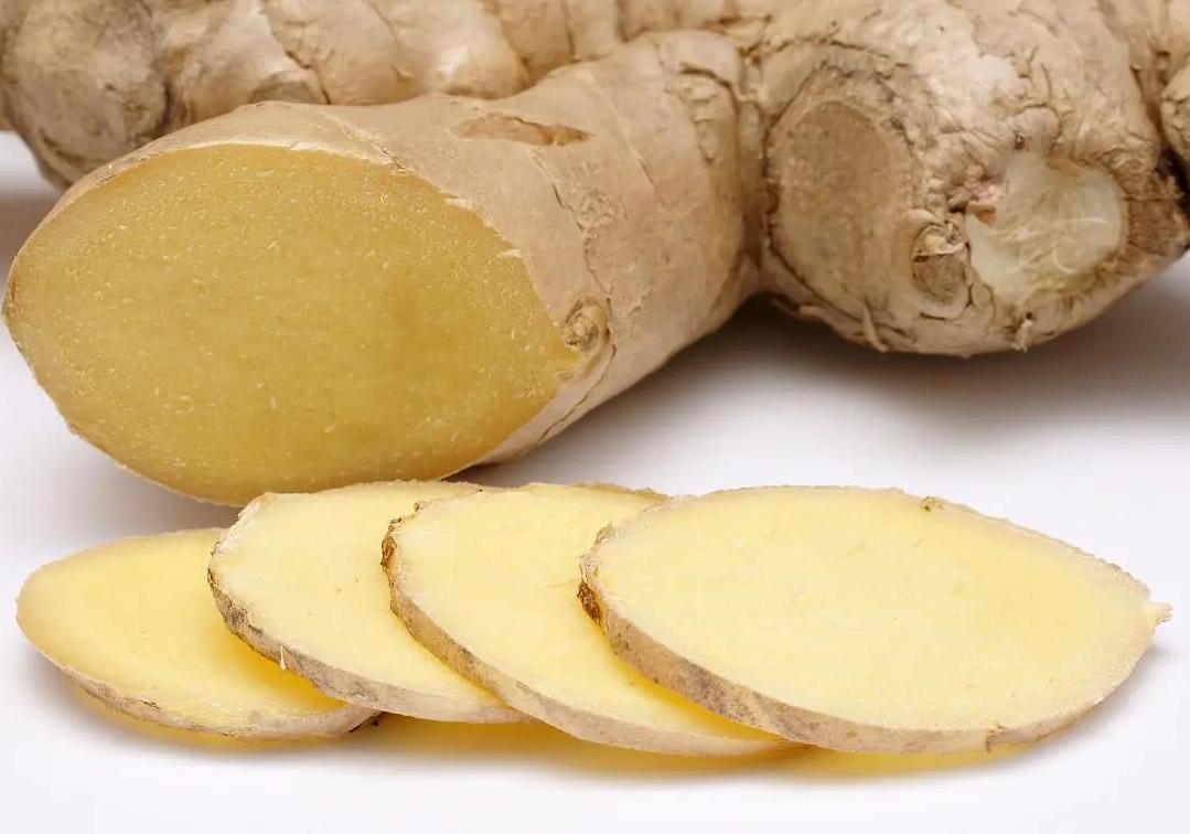 68岁大伯，每天吃生姜养生，坚持了1年，几个变化让医生啧啧称奇

“你们知道吗，