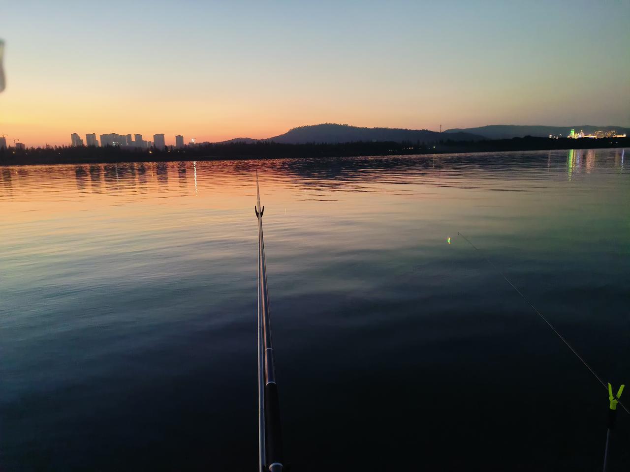 秋阳正好！长沙6大免费徒步地+隐藏秘境，新手亲子都适配
 
长沙的秋天藏在山林里