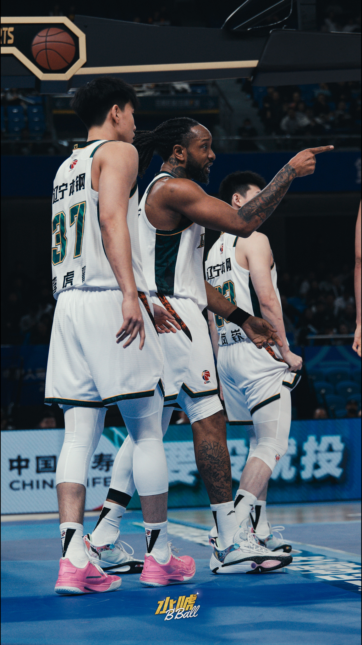 水唬篮球 竞技体育嘛，面临挑战才有悬念，好事另外，冲突源于好胜，也是比赛一部分但