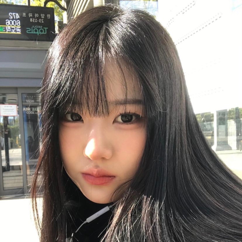“你的状态： 从来不想上班 间歇性渴望爱情  一直想发财” ​ ​​​