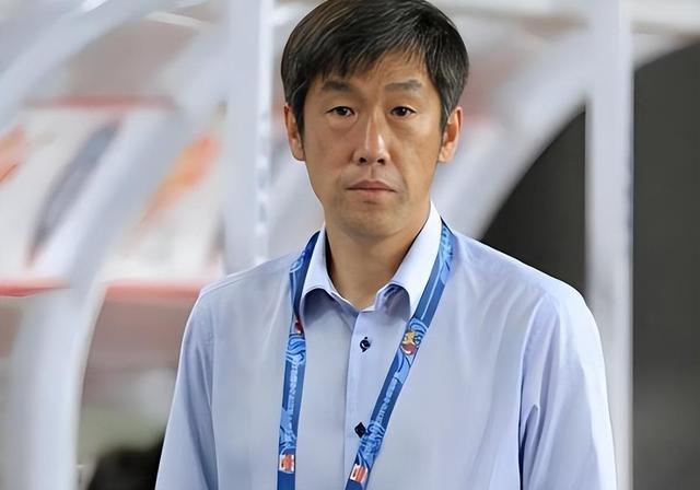 “小高干的好好的，为什么不让他干了？”
这是某足球名宿说的发人深省的质问。
高指