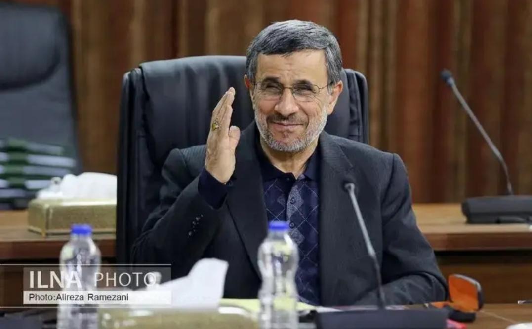 放着现任总统不杀，却杀前任总统。伊朗内部出现矛盾，可能就是现任总统勾结美以两国，