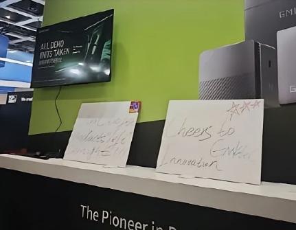 中方展品在柏林被偷光，柜子上锁仍被强行撬开，德国媒体沉默不语！

参考资料：ZA