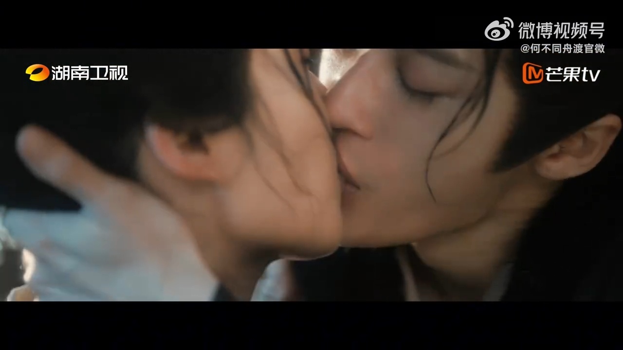 檀健次卢昱晓吻戏好欲檀健次卢昱晓吻戏镜头 OMG！檀健次卢昱晓吻戏好欲，好会亲的