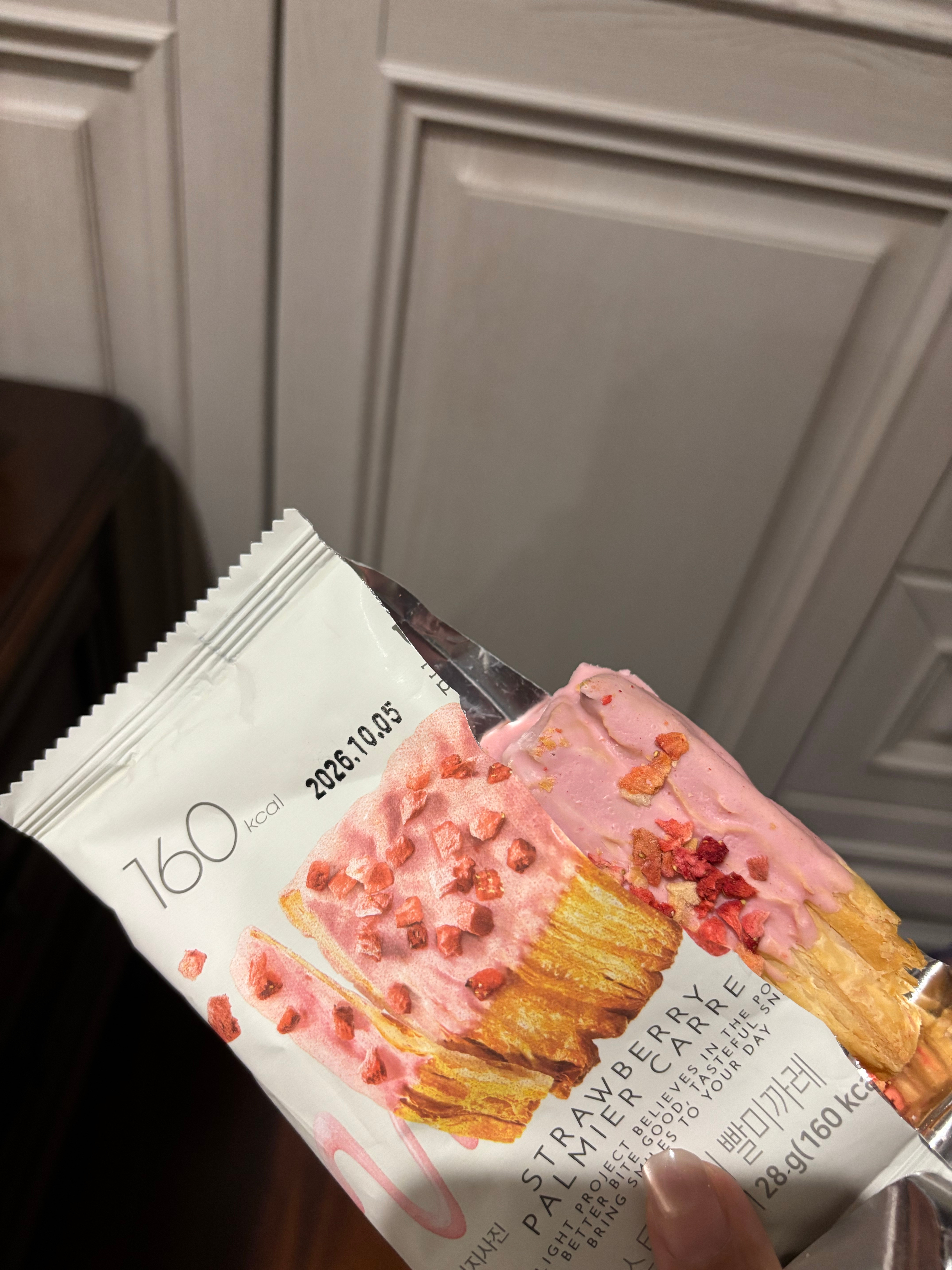 世界上到底有什么好吃的零食 每天半夜饿了 搜寻一圈啥也不好吃 求推荐！不要广告！