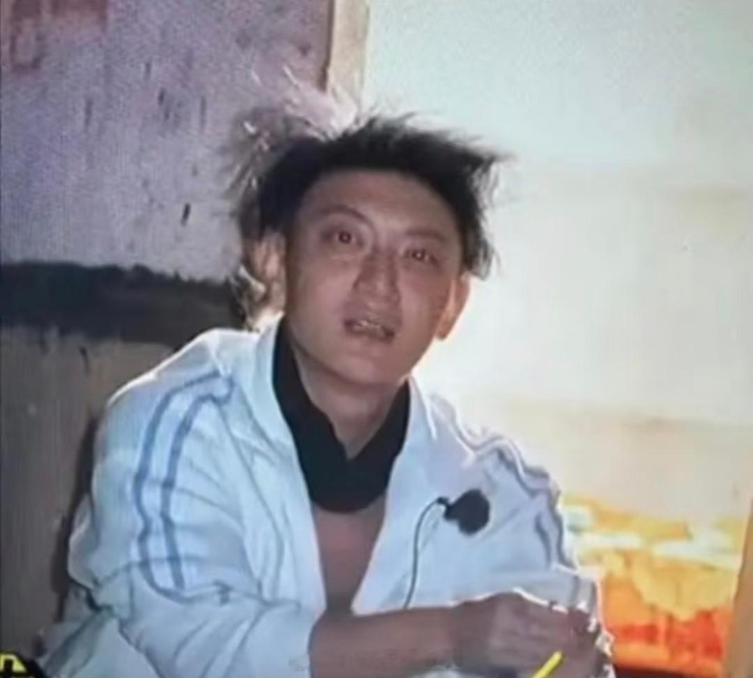 黄子韬粉丝还是太抽象了黄子韬粉丝太有才了，各种产出屋里韬韬的表情包，直接承包我一