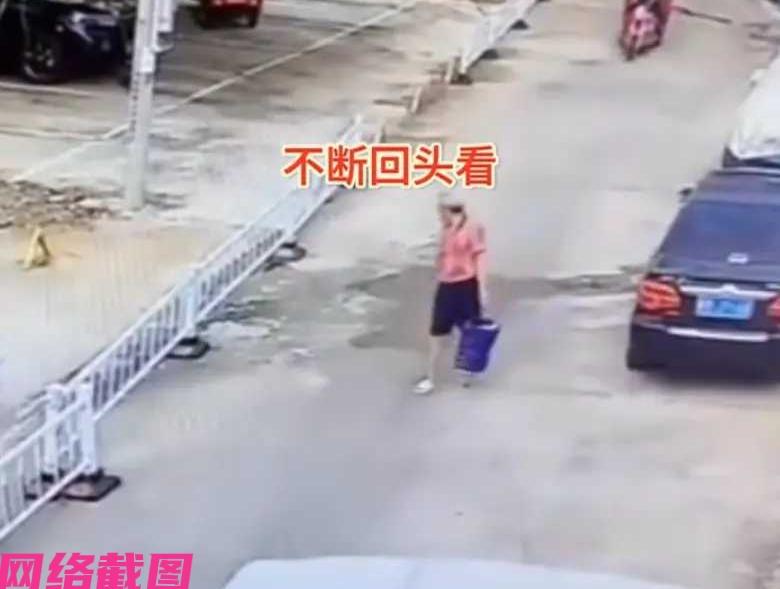 海南三亚某男子骑三轮车时，没有想到还被名老人碰瓷，男子也是无语，这是怎么一回事。