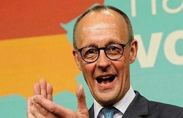 德国外长当着全世界的面，一句话把桌子掀了：我们宁可被美国一脚踹开，也绝不会回头看