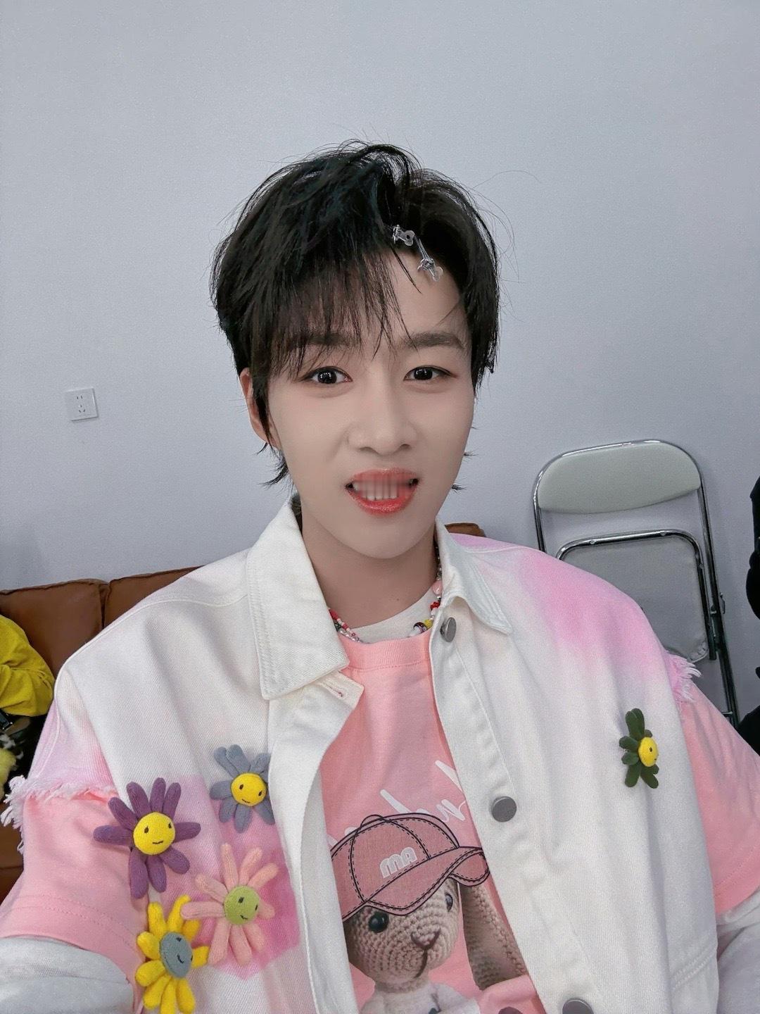 卓沅感谢你们的陪伴爱你们 卓沅感谢你们的陪伴爱你们❤️ 卓沅感谢你们的陪伴 ​​