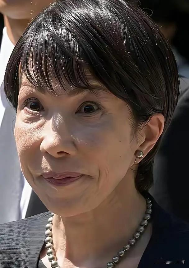 据外媒，目前高市早苗在国内支持率高达82%，这数据背后是日本极右翼思想已变成了主