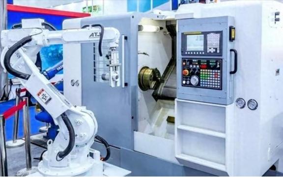 瑞士被怼得哑口无言，2025年第一季度，中国大幅减少了从瑞士买机床，瑞士出口掉了