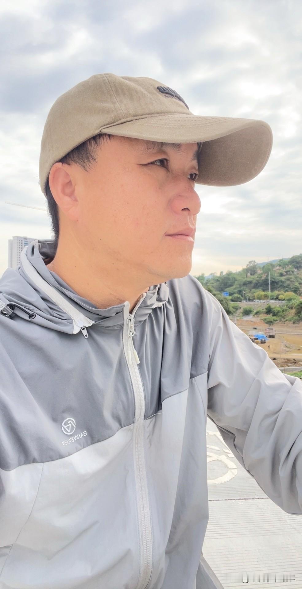 本人 41 岁，现在头条上面，征婚，单身，带着两个孩子，一儿一女，诚心诚意征婚，