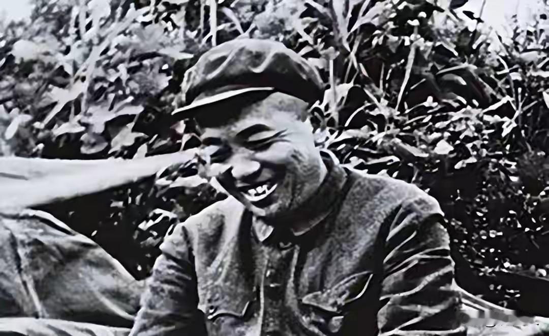 大草地生死一抬，半生风雨相守，彭德怀临终一句大白话，道尽两人最深的革命情义
 