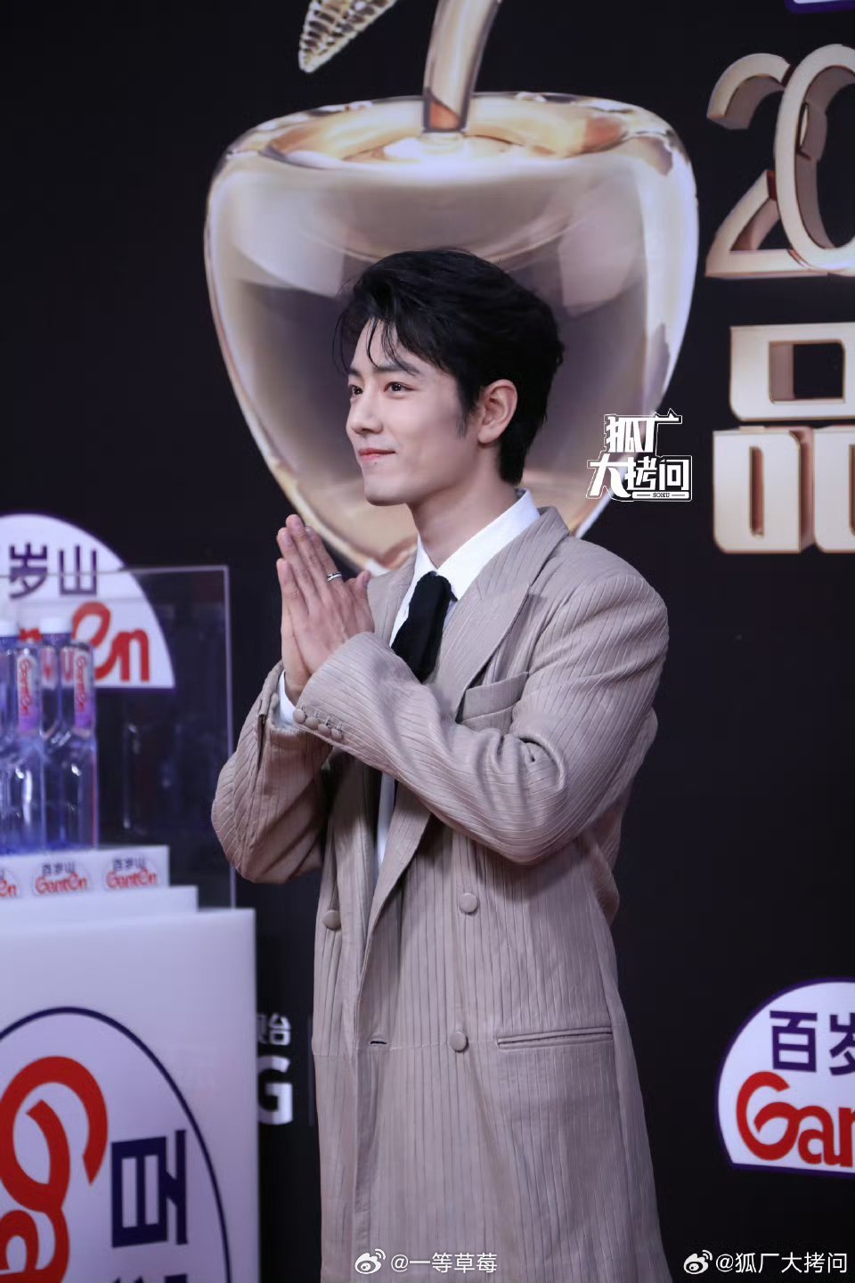 肖战 电视剧品质盛典 生图状态 