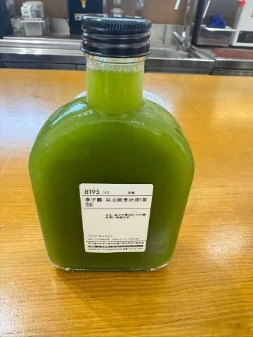 脆李奶茶是独属于重庆人的快乐真想急头白脸地和重庆网友干杯奶茶把脆李切成小块放进奶