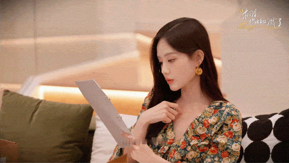 李一桐出道十年人生角色李一桐10年在剧组吃过8次年夜饭出道十年，深耕演员赛道，塑
