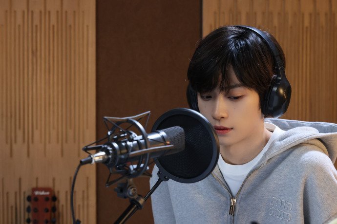 梓渝库存plog梓渝发库存六宫格梓渝发了库存plog，帅宝宝！！ 