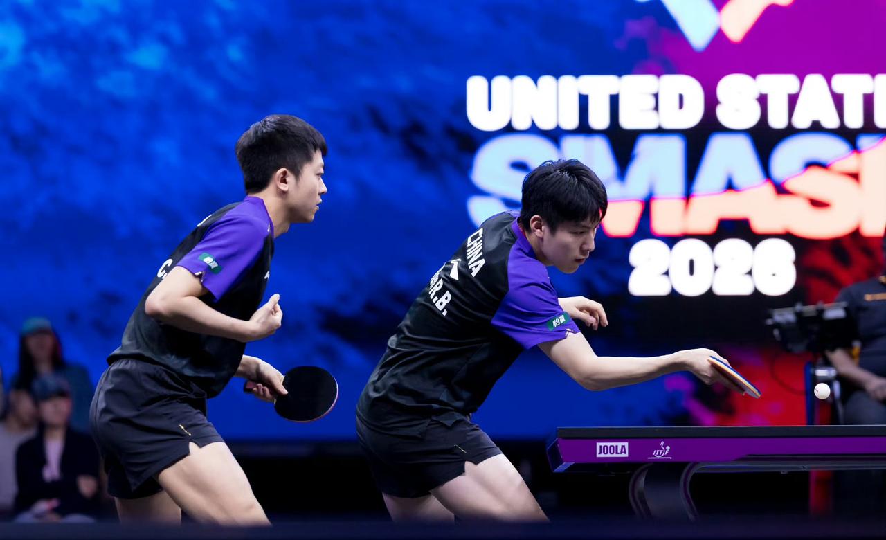 7月4日国乒WTT美国大满贯赛开局三连胜!
男双半决赛:
袁励岑/温瑞博3-0林