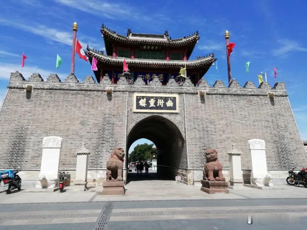 有句老话叫“宁蹲三年大狱，不交锦宁广义。”这句话在锦州地区很流行，一般用作自我嘲
