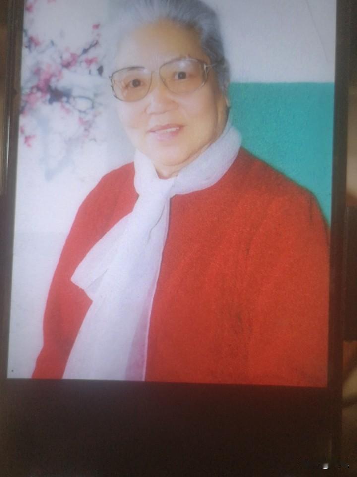 今天聊一聊常香玉大师的经典，体现在哪些方面。她9岁登台，艺术生涯超70年，演出逾