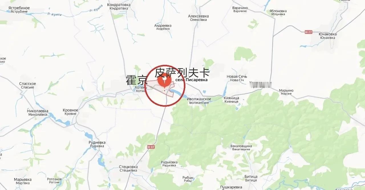 俄军北部集群继续在苏梅州北部推进，缓慢但稳步逼近州府苏梅市。目前，俄军北部集群的