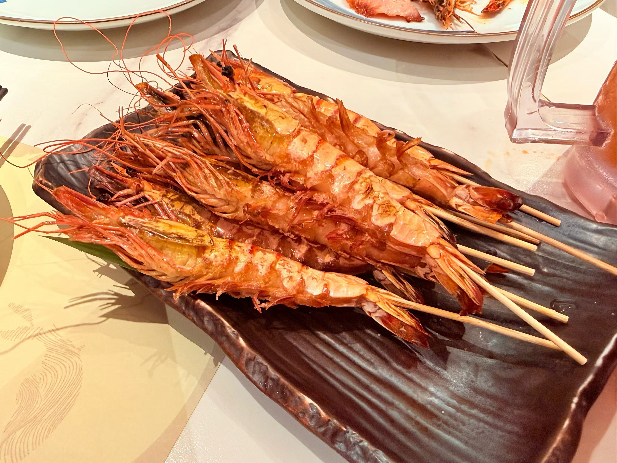 干饭不积极，思想有问题，美食一上桌，快乐直接满格～ 