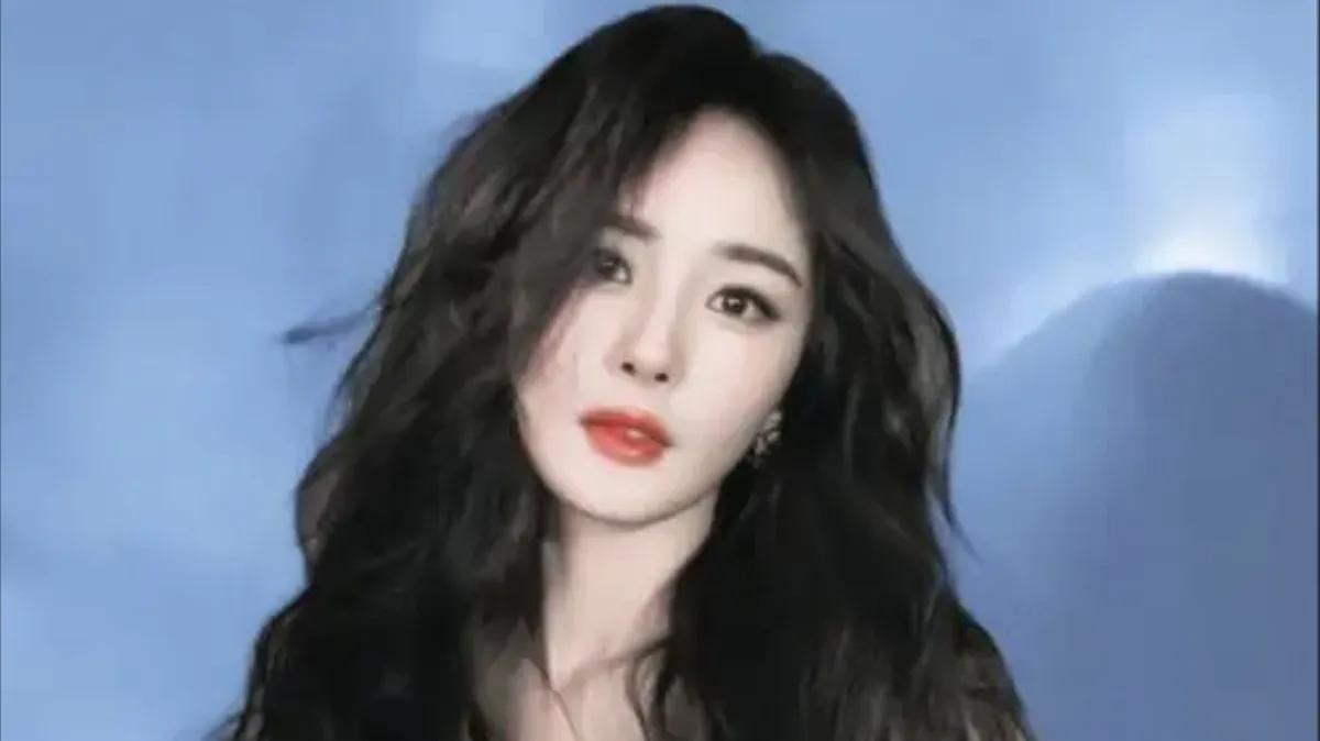 杨幂如今已是娱乐圈中当之无愧的一线明星，她的影响力早已跨越影视界，辐射至多个领域