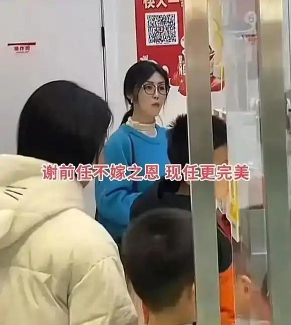 有人说，要感谢前任当年的不嫁之恩，才让自己遇见如今这般温柔贴心的妻子。
 
曾经