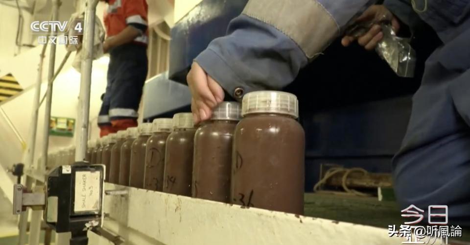 日本想摆脱对中国稀土依赖，为啥没那么容易？

最近，日本防卫大臣小泉进次郎在国会