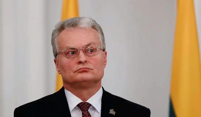 豁出去了！
立陶宛总统：我国外长处理不好跟中国的关系，就下台！

立陶宛最近又成