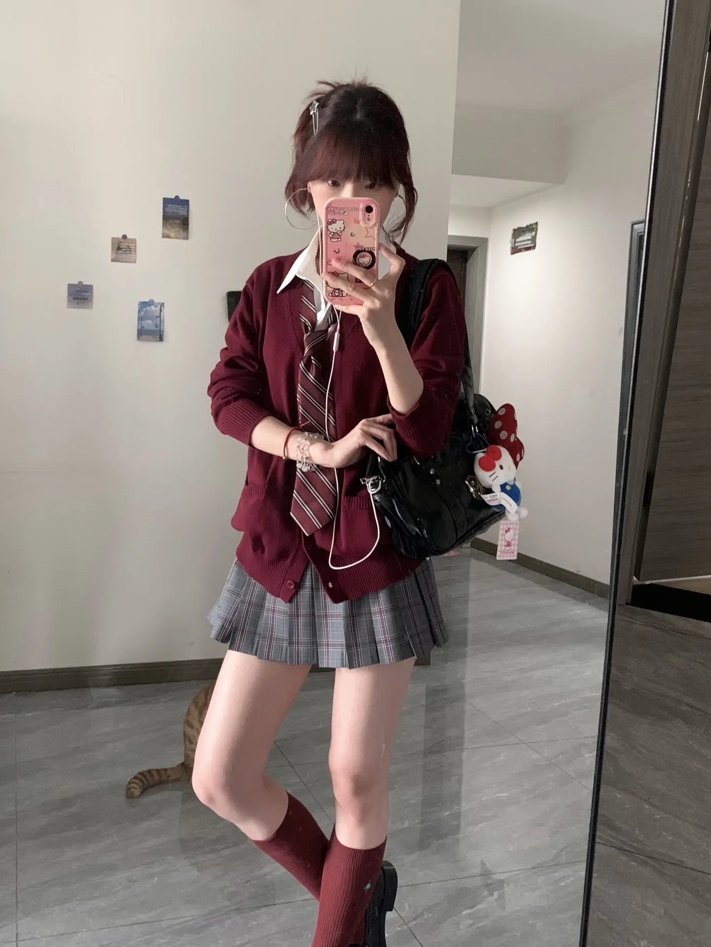 灰红配好文明 (๑ᵔ⤙ᵔ๑).
