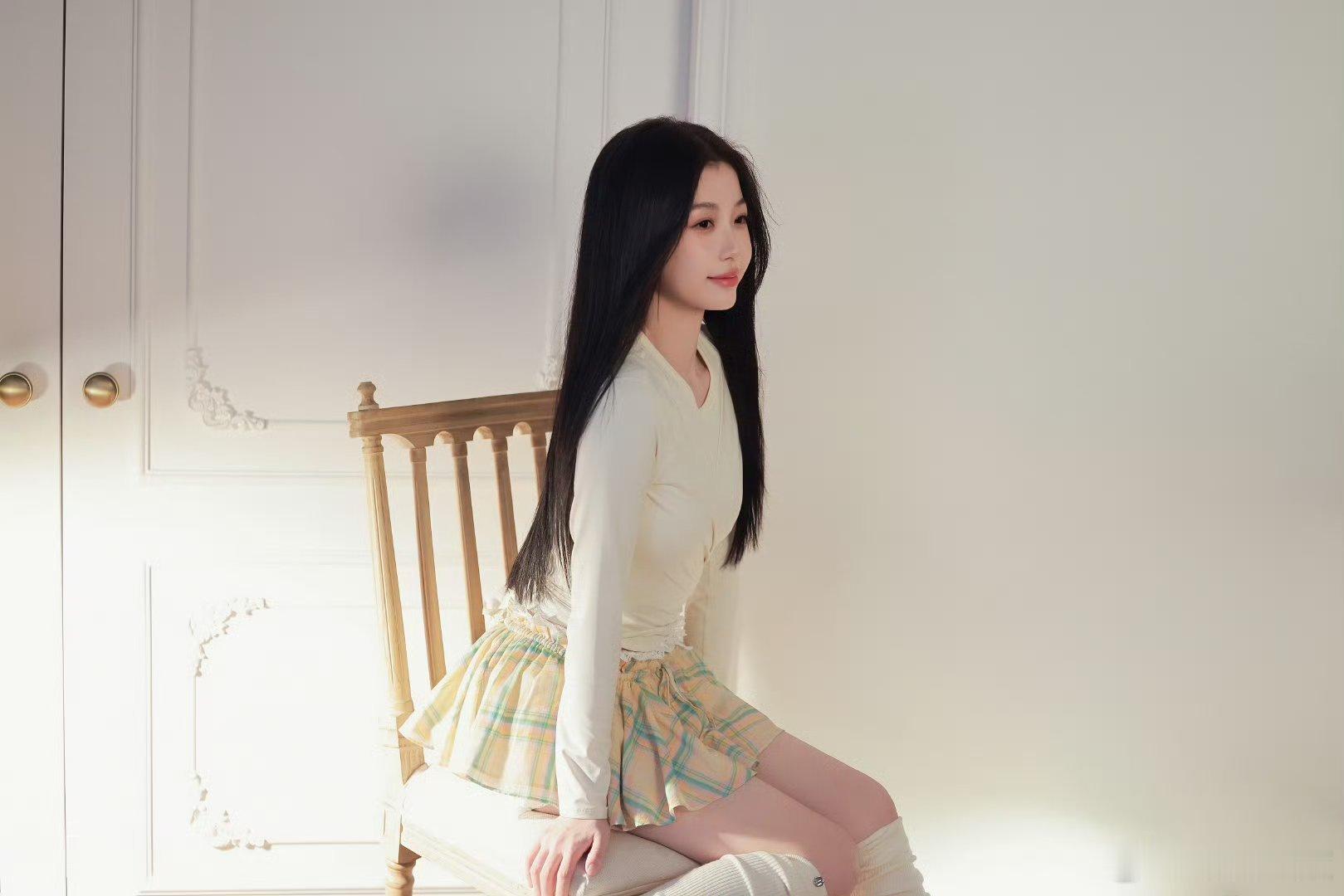 虞书欣 ｜虞书欣云初令 没有预兆没有理由你占据我的漫漫温柔𝓝𝓸𝔀𝓪𝓻?