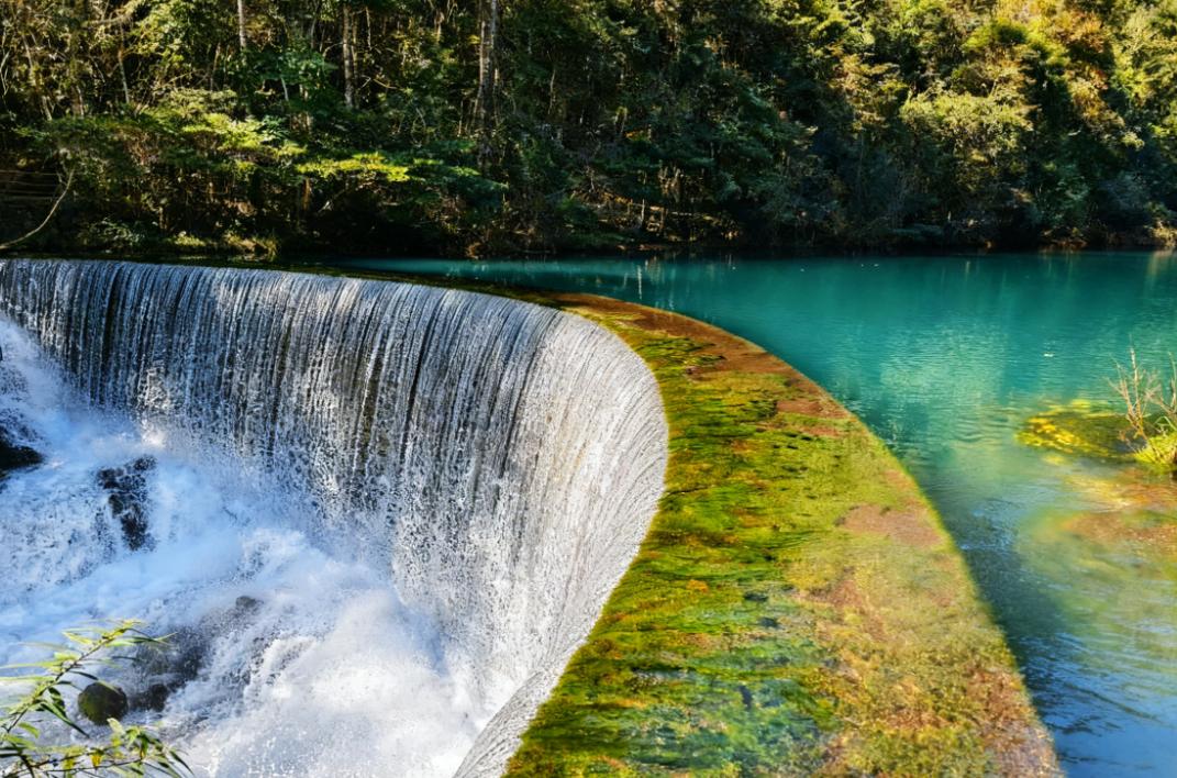 一段醍醐灌顶的话：“人从嘴巴到肛门，本就是一条管道。你不是来占有的，你是来流动的