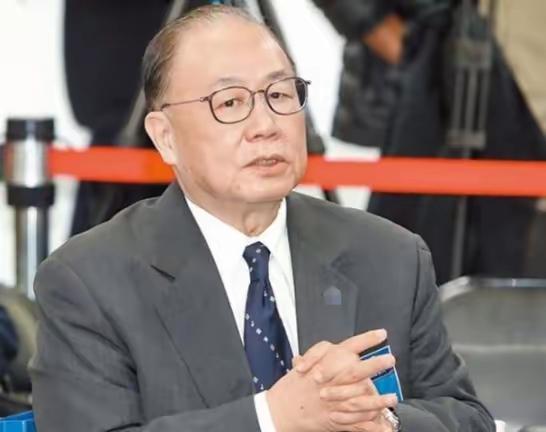 台军前司令员陈永康直言，大陆很难用武力统一台湾！去年解放军在台海搞的演习，那可不