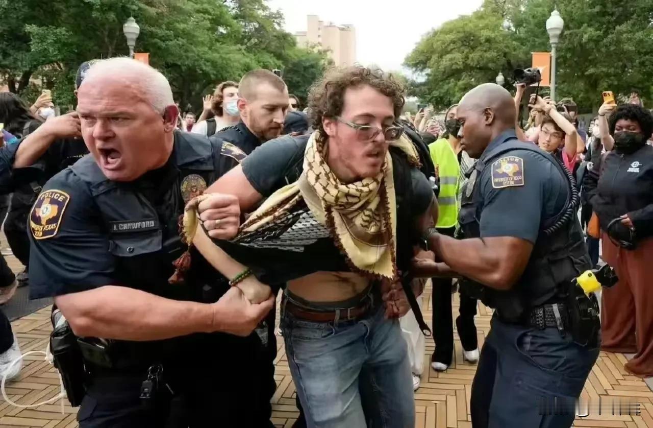 近日，美国多所顶尖高校内，反对以色列的活动日益高涨，活动频繁，几乎成燎原之势。一