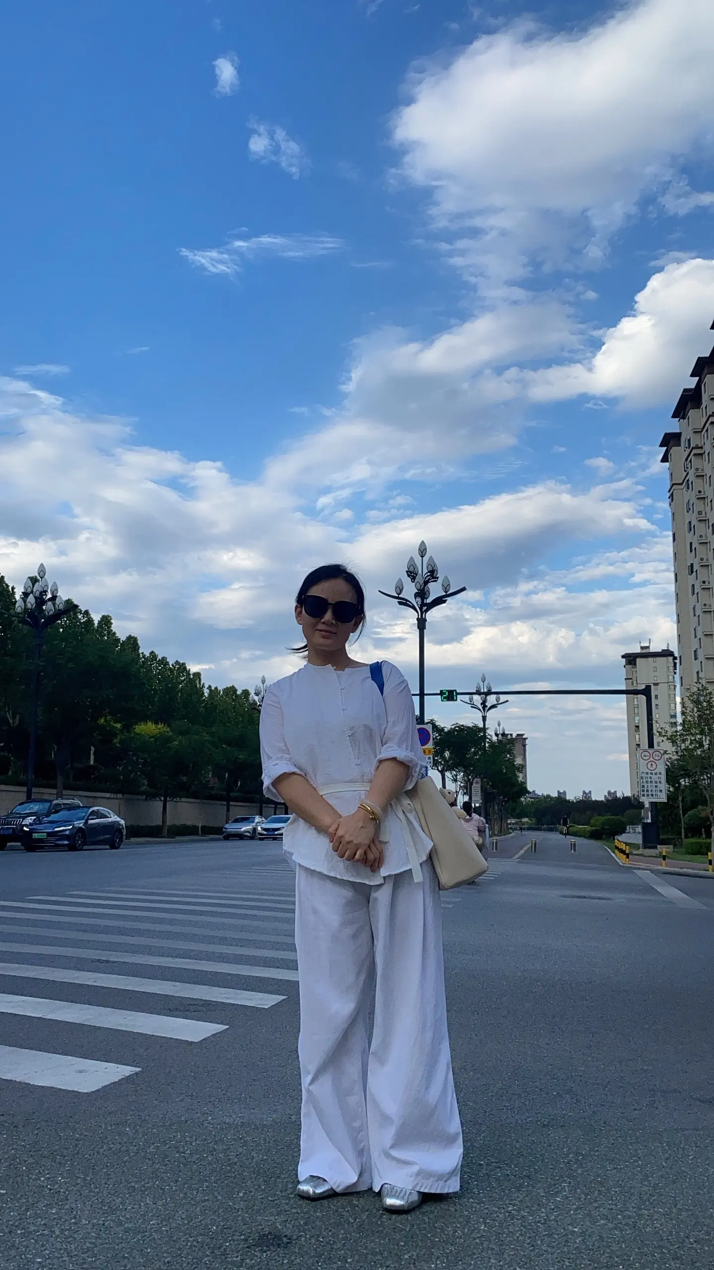 别撩我，我贪财，也好色，三五百我看不上，三五千我自己有，三五万你又舍不...