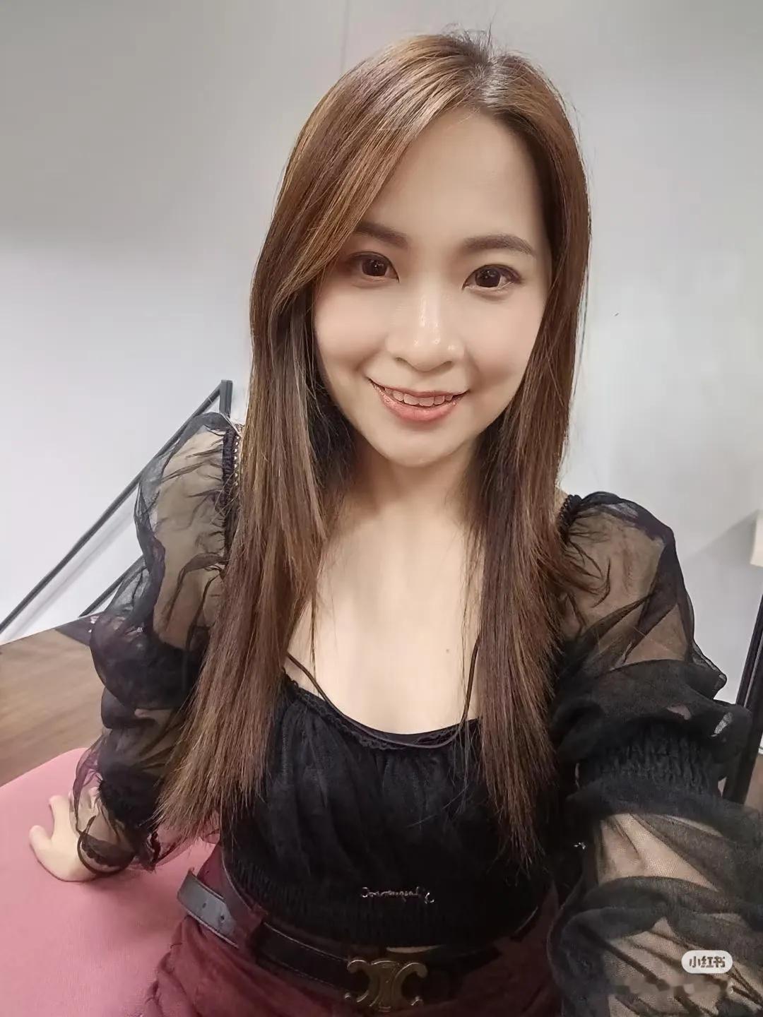 话说大马近几年就推出了许多样靓身材正，气质也相当不错的新晋博主，而LipinLo