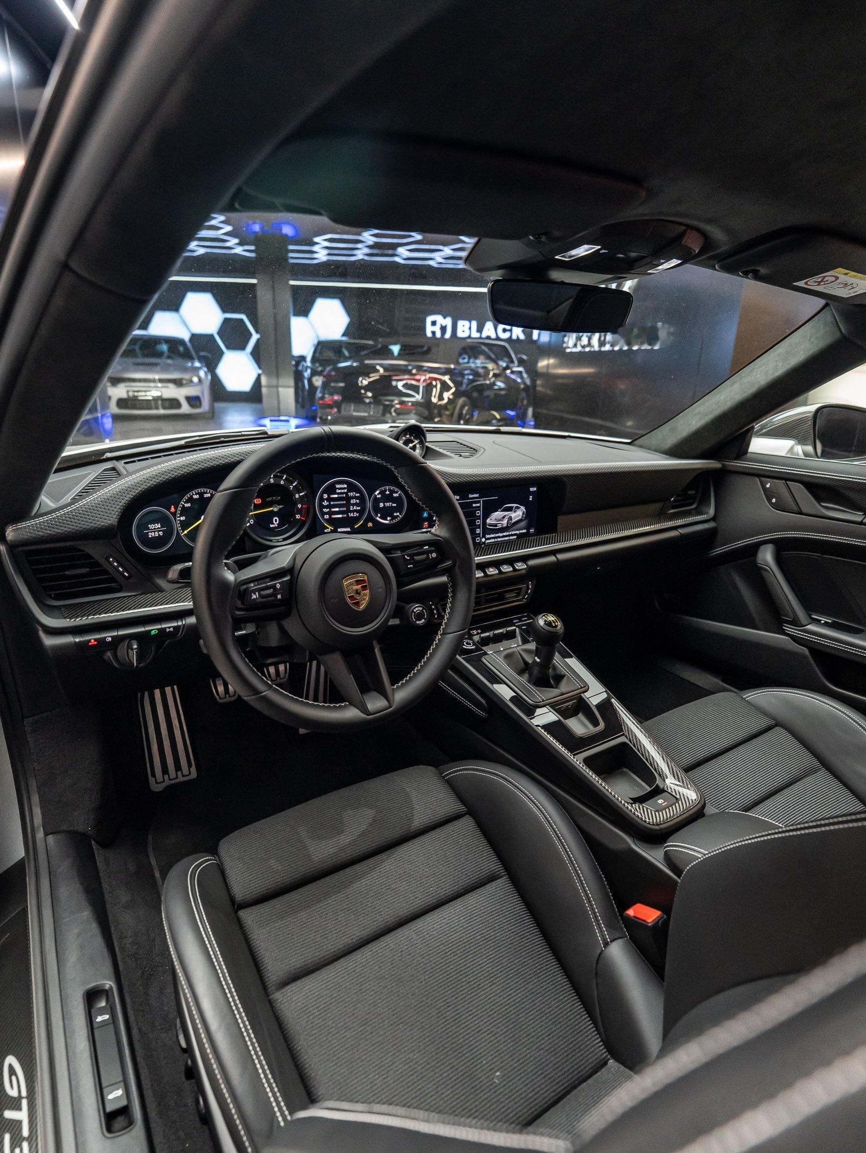 保时捷 911 GT3 Touring 
