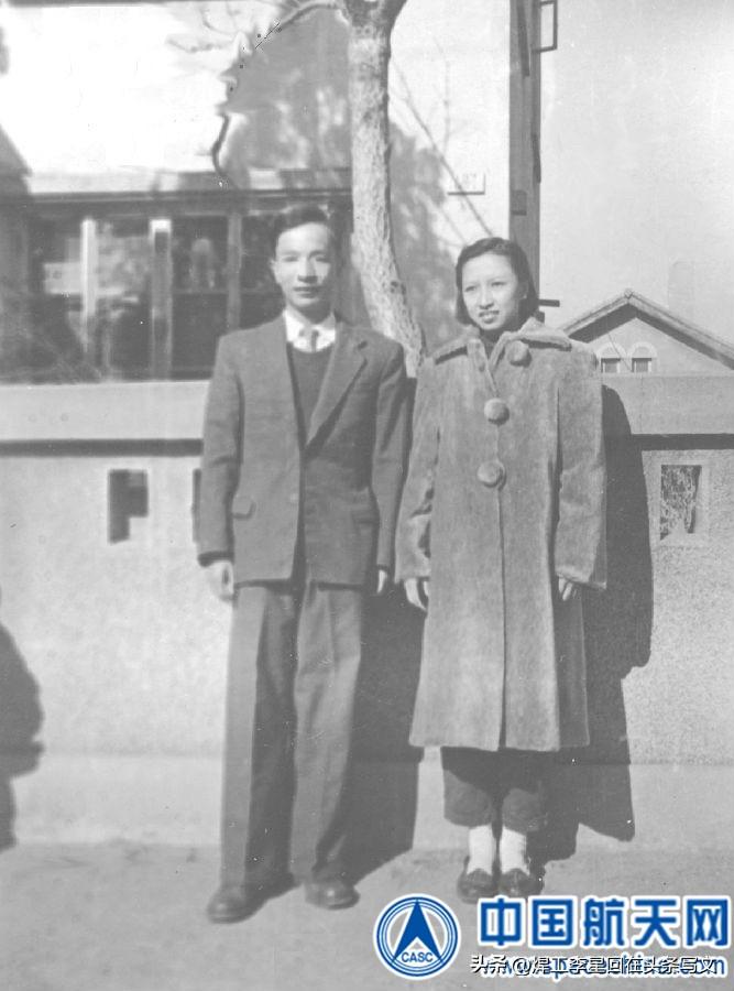 王希季院士离去，夫人聂秀芳定然是内心最为悲痛的人。

他们的缘分，早在烽火连天的