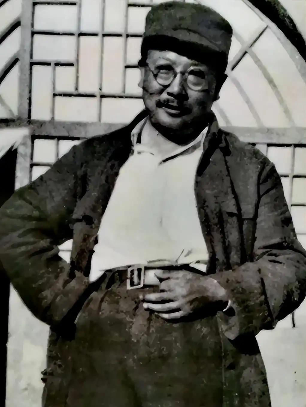 1950年，“特工之王”李克农得知粟裕进京，第一时间赶往其办公室，声音发颤、眼眶