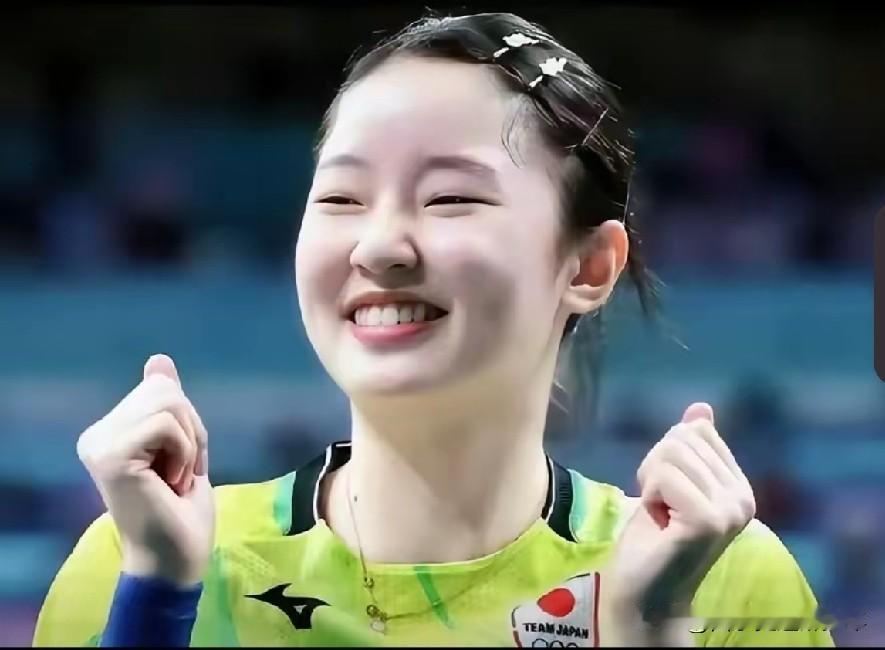 乒乓球WTT美国大满贯赛女双半决赛：张本美和VS伊藤美诚。
张本美和大比分2：0