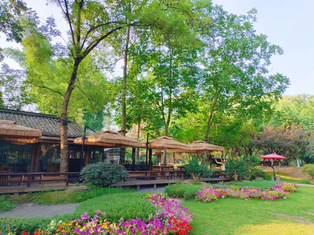 藏在成都东门的50000㎡花园庭院，风景出片，美食好吃，人均几十耍一天！