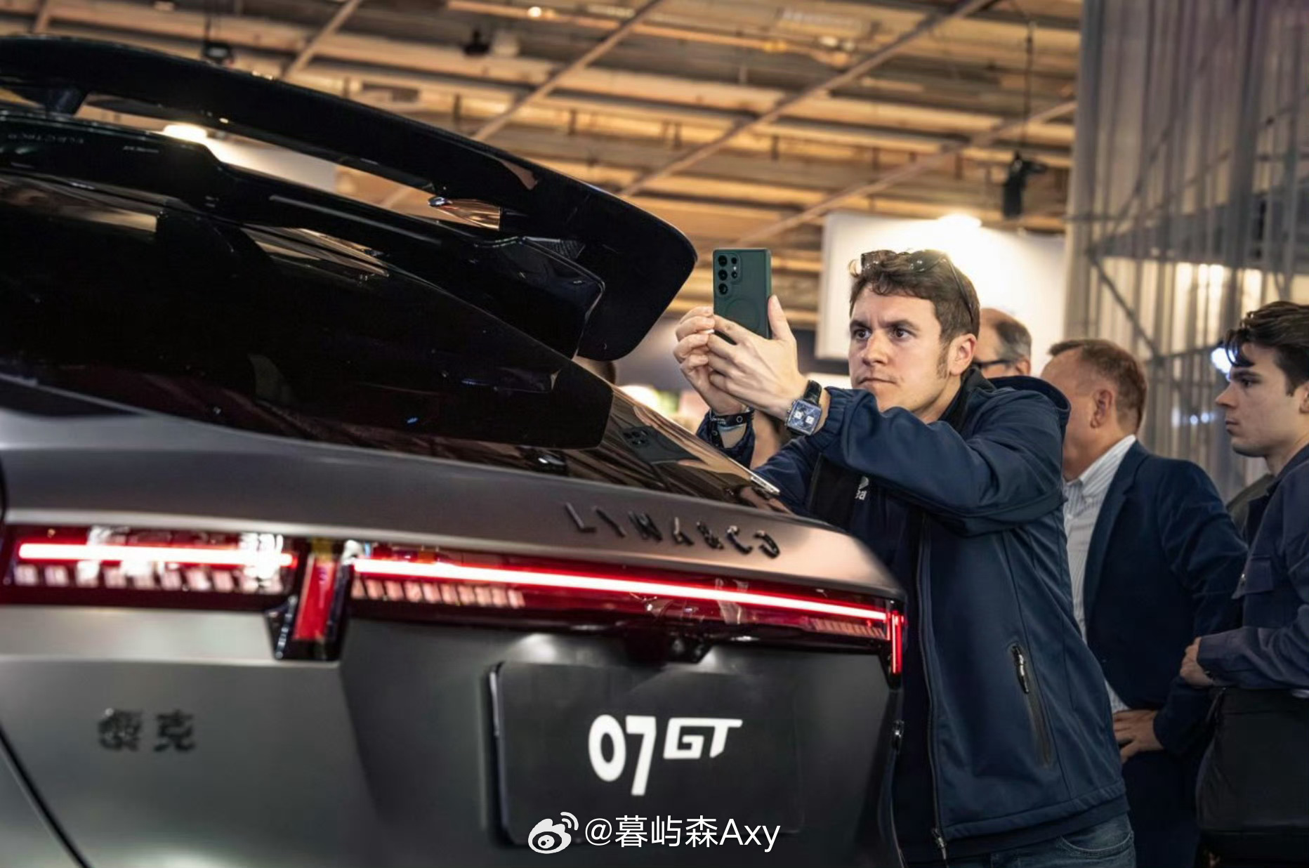 中国旅行车销冠领克07GT亮相巴黎巴黎车展，中国旅行车销冠领克07GT迎来欧洲首