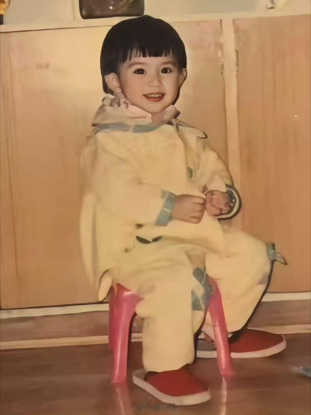 萌星超话营业中：子义小朋友节日快乐🎉 