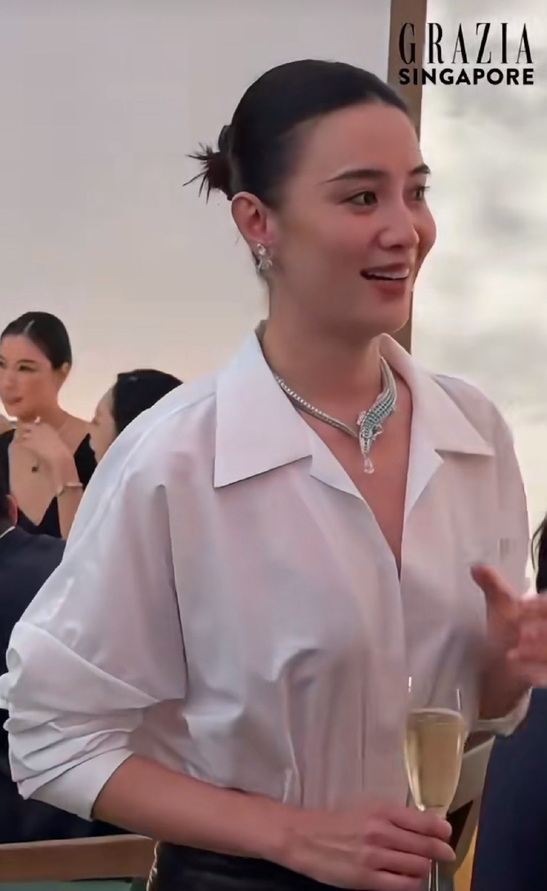 宋佳卡地亚晚宴造型宋佳卡地亚晚宴晚宴白衬衫妈妈的舒适区 ​​​