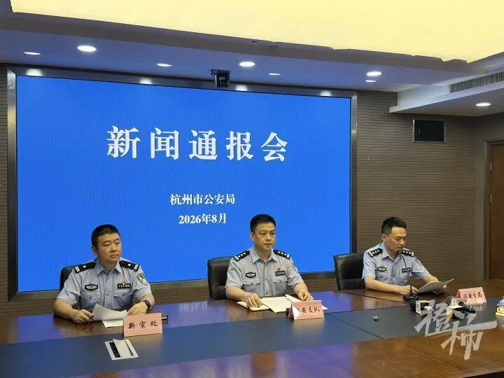 不少网友看到影视剧相关差评，都会以为是普通观众自发的感受表达，可有些集中出现的负