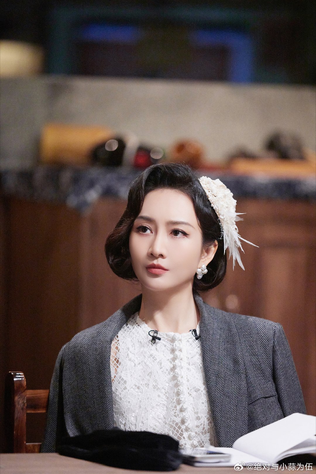 王鸥这次画了个聪明妆王鸥画了个看起来很聪明的妆大侦探 王鸥《大侦探》化妆vlog